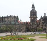 Dresden-Platz vor Semperoper.jpg